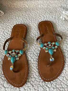 Mystique Boutique Turquoise and Brown Jeweled Toe-Post Sandals